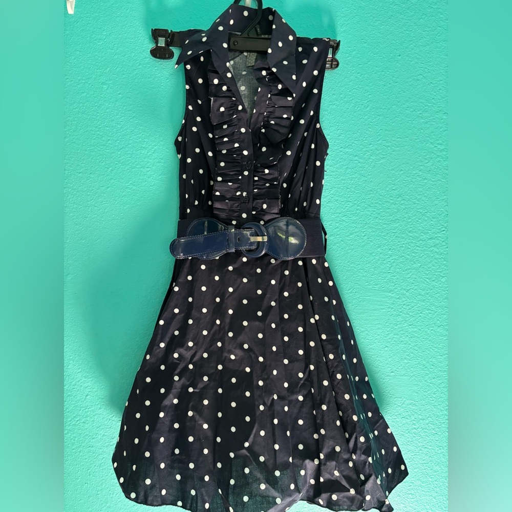 Navy and White V-Neck Sleeveless Midi Sundress with Belted Accent Size Small